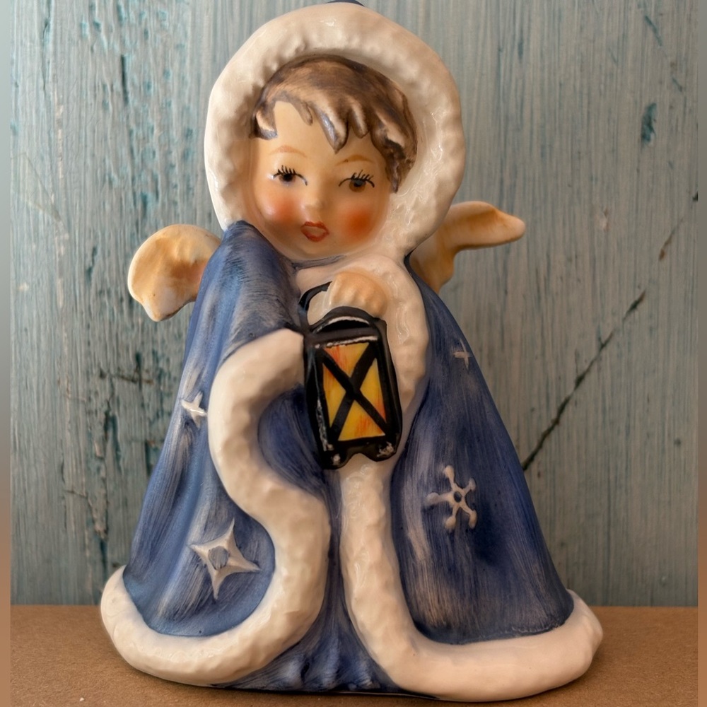 Vintage Ceramic “Girl with Lantern” in Blue & Cream by Goebel - Picture 2 of 11